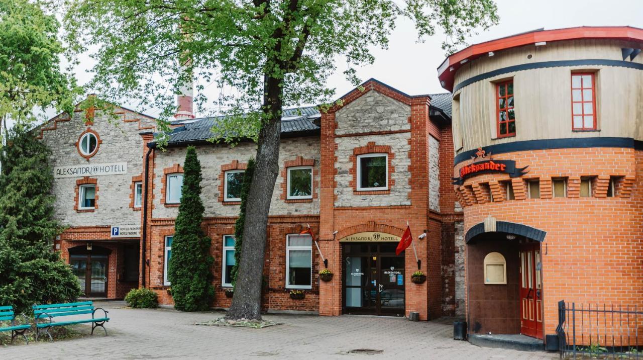 Aleksandri Hotel Tartu Luaran gambar
