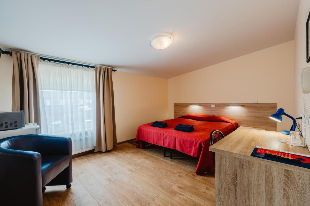 Aleksandri Hotel Tartu Luaran gambar