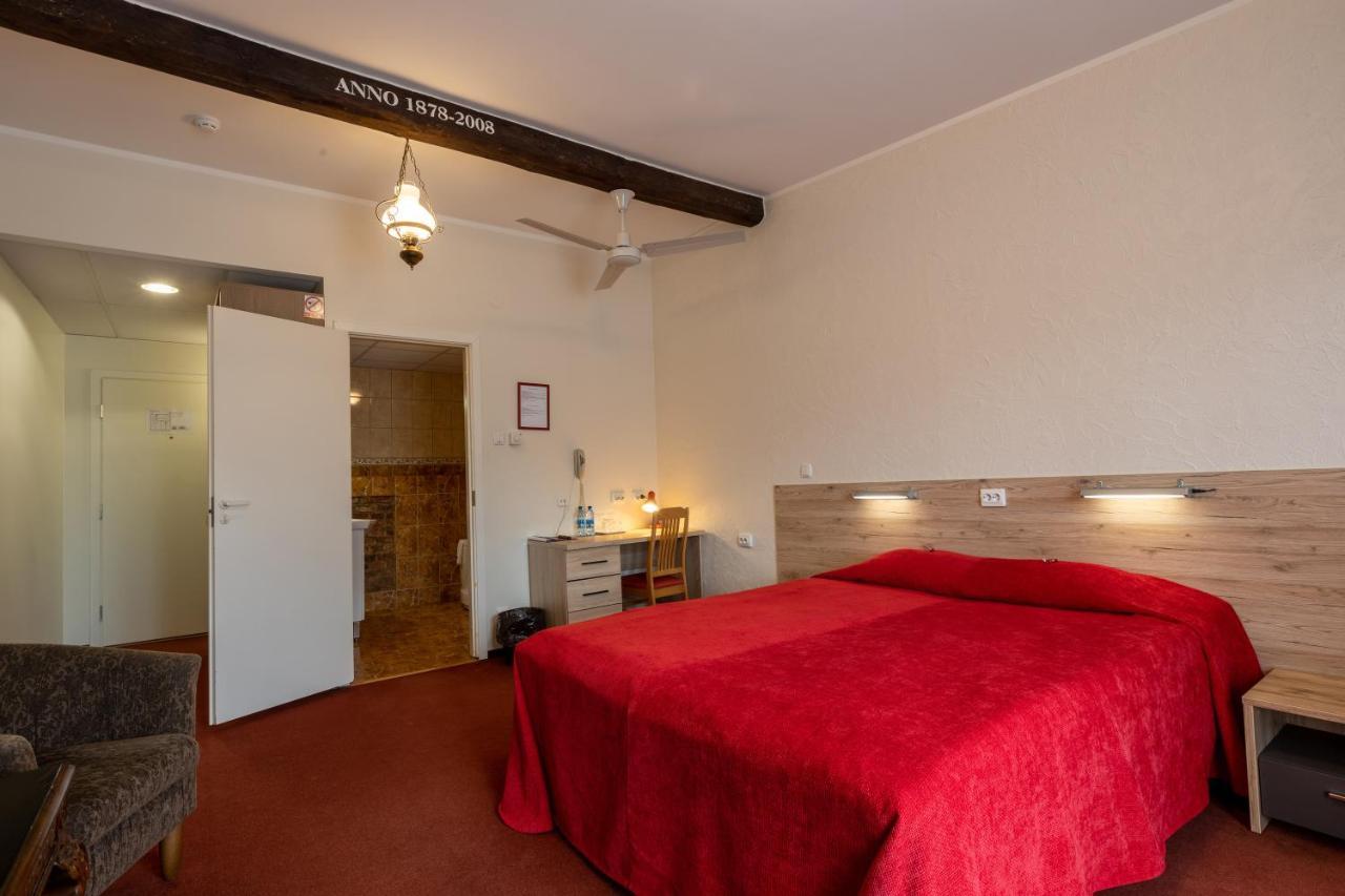 Aleksandri Hotel Tartu Luaran gambar