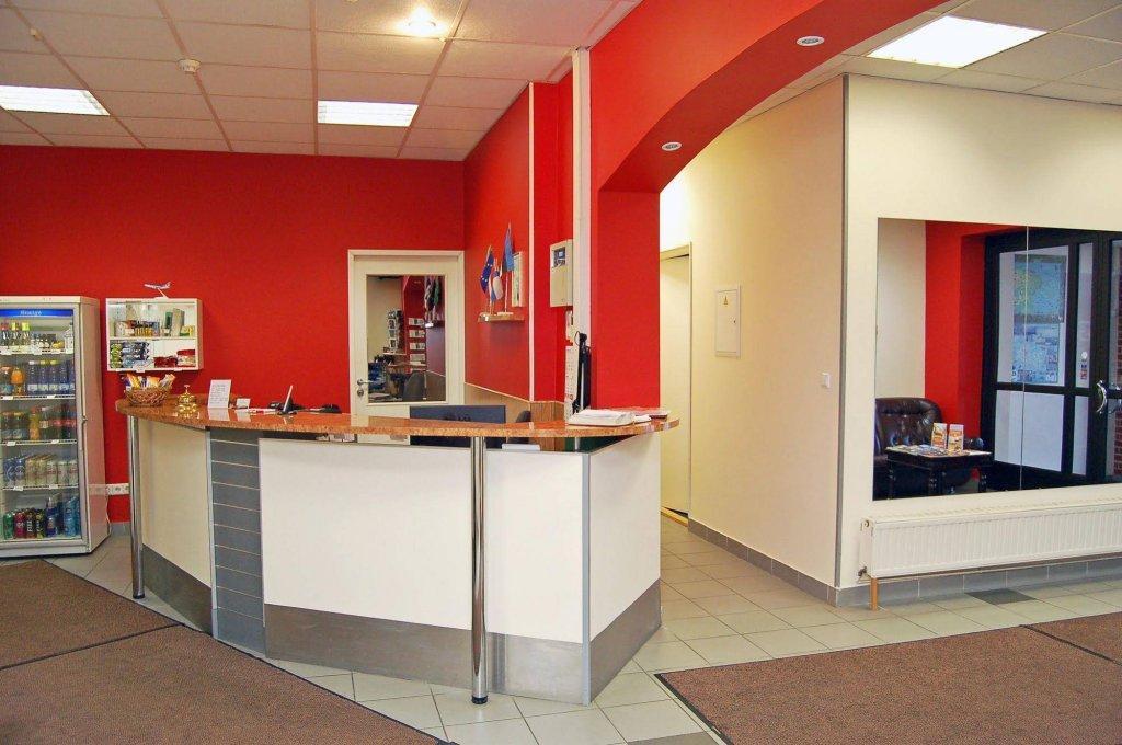 Aleksandri Hotel Tartu Luaran gambar