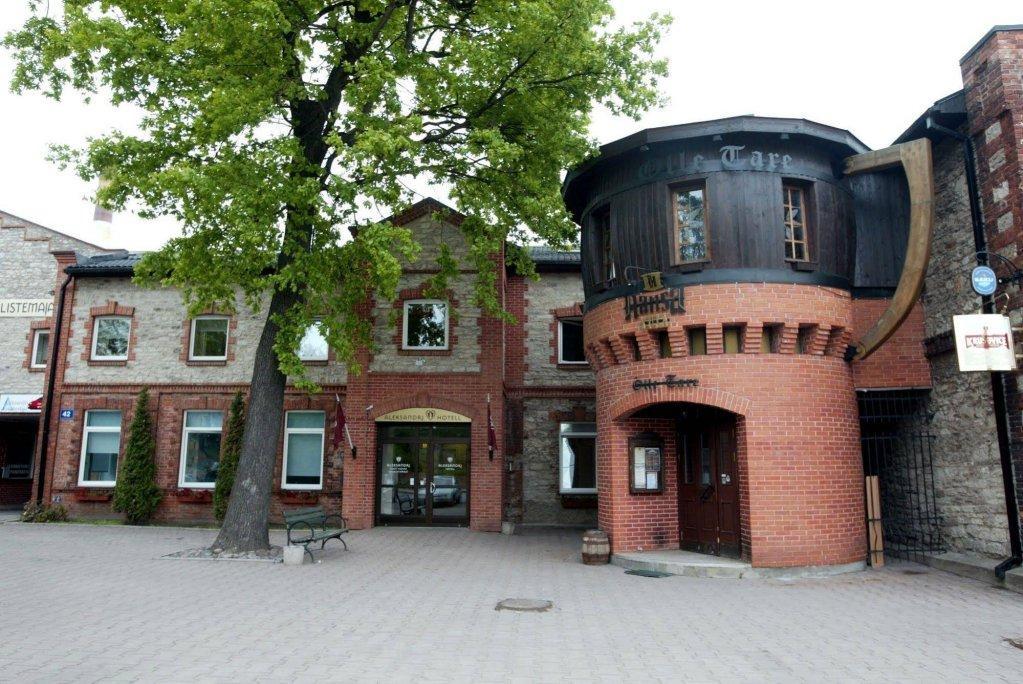 Aleksandri Hotel Tartu Luaran gambar