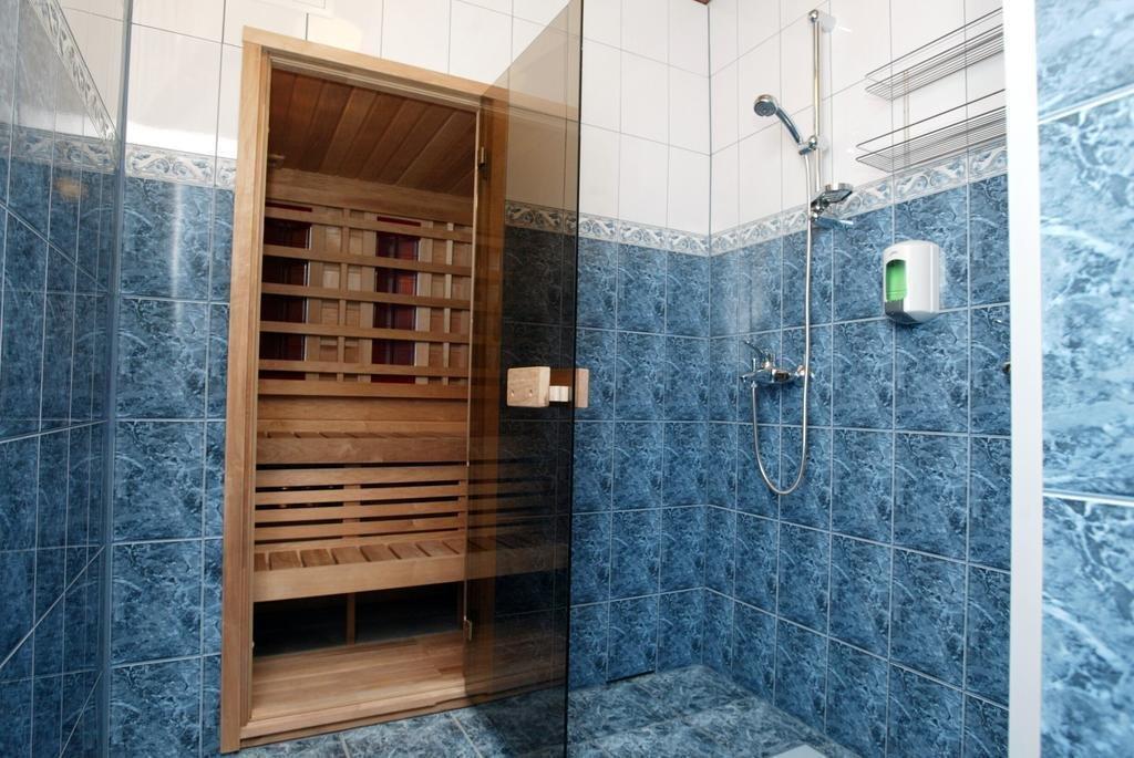 Aleksandri Hotel Tartu Luaran gambar