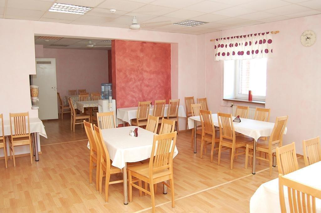 Aleksandri Hotel Tartu Luaran gambar