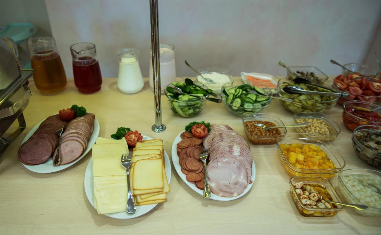 Aleksandri Hotel Tartu Luaran gambar